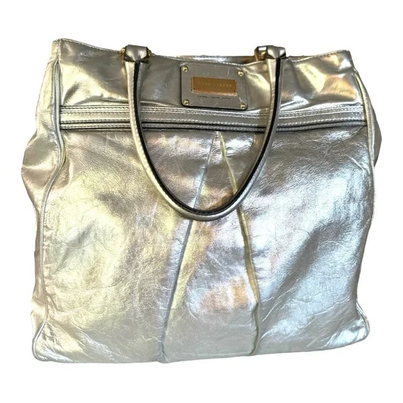 Marc Jacobs Kristen Silver Tote Bag - Picture 9 of 14